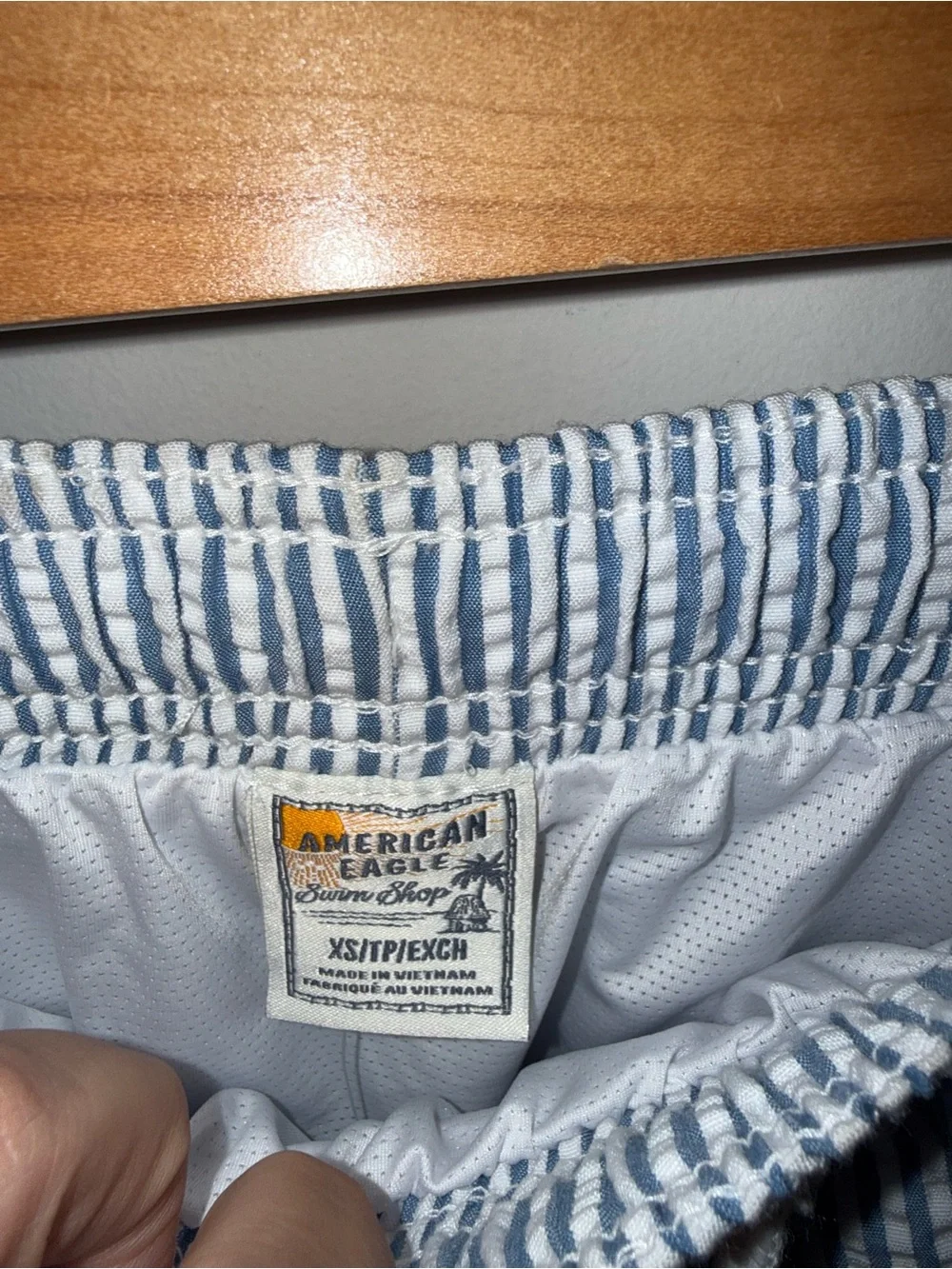 American Eagle 5” Swim Trunks Medium